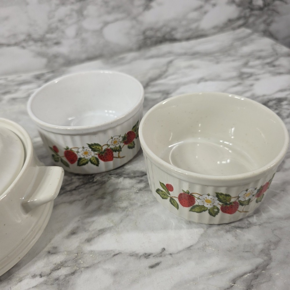 Sheffield strawberries n cream stoneware small vintage crock w/ lid & bowl read - Picture 2 of 16